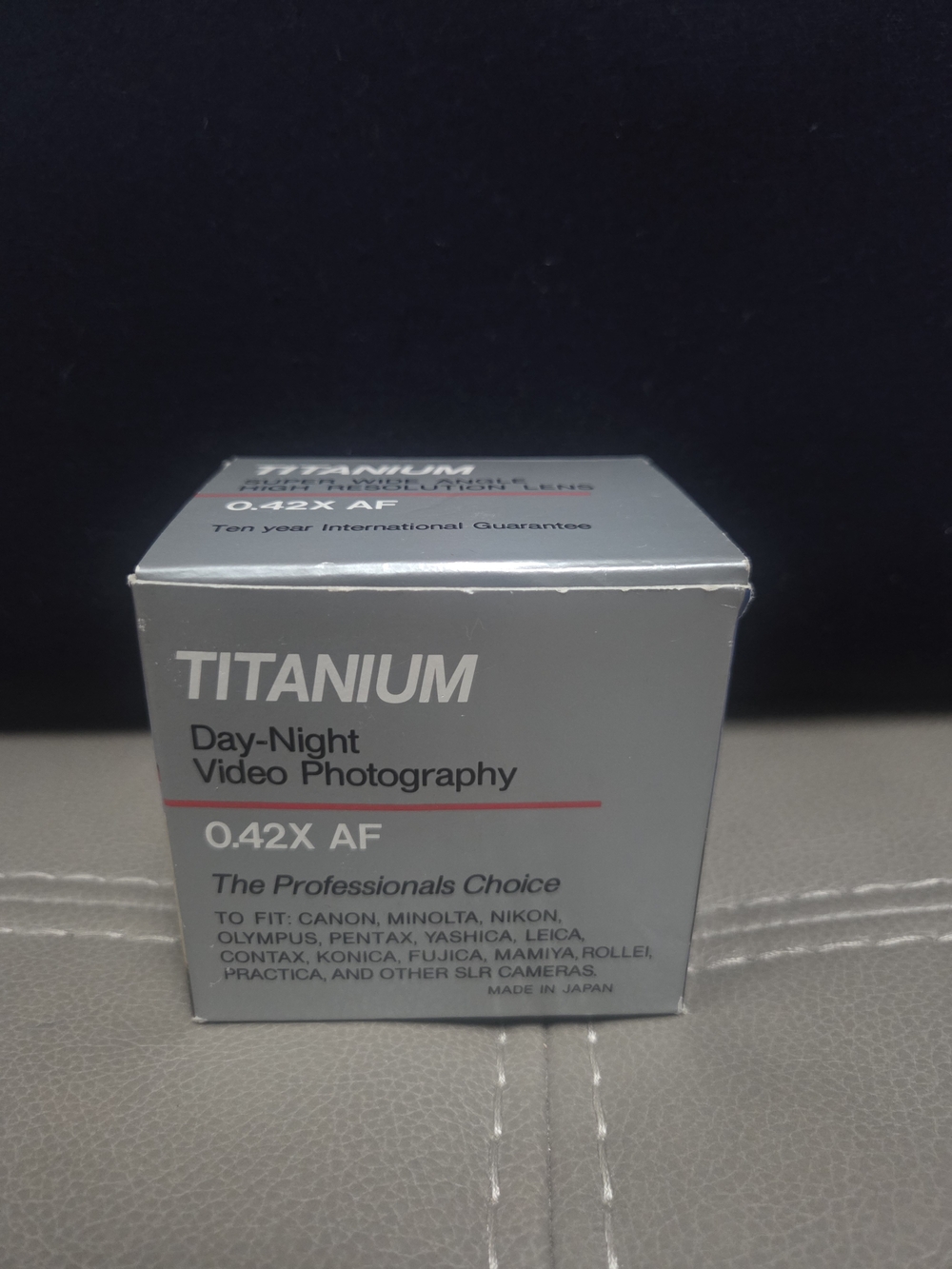 TITANIUM 0.42X AF Day-Night Video Photography Lens Adapter - Bin R